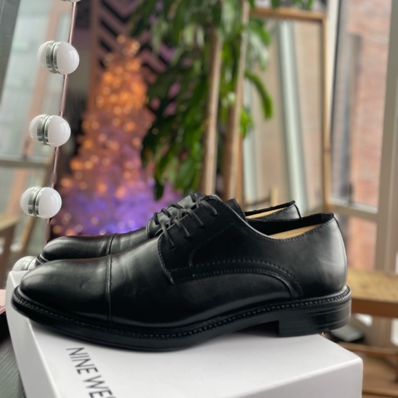 Stafford Lace-Up Leather Shoes - Picture 8 of 14